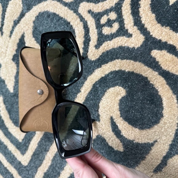 Ray-Ban Black Kiliane Sunglasses with Tan Case - Picture 5 of 11